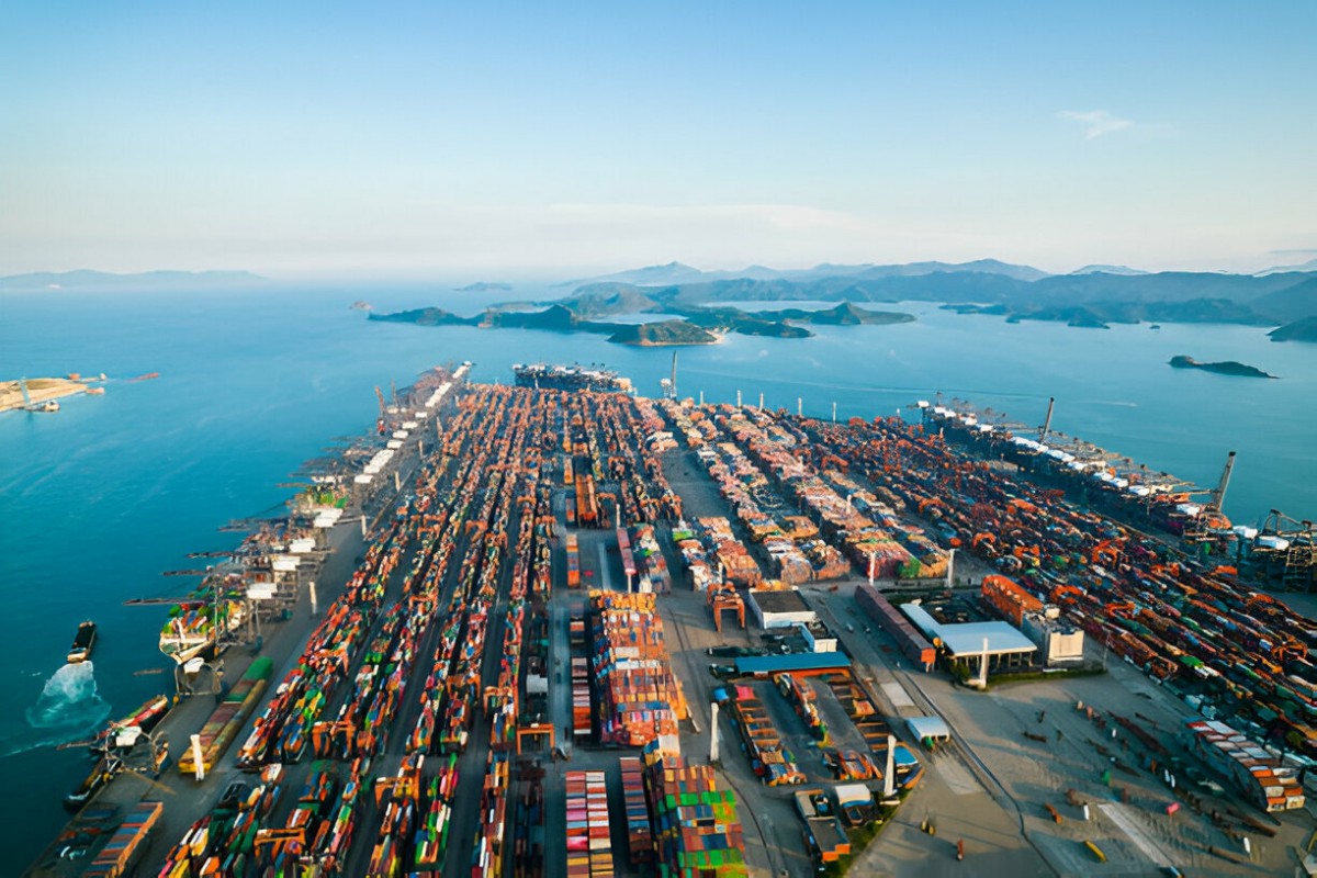 Port of Shenzhen (China)