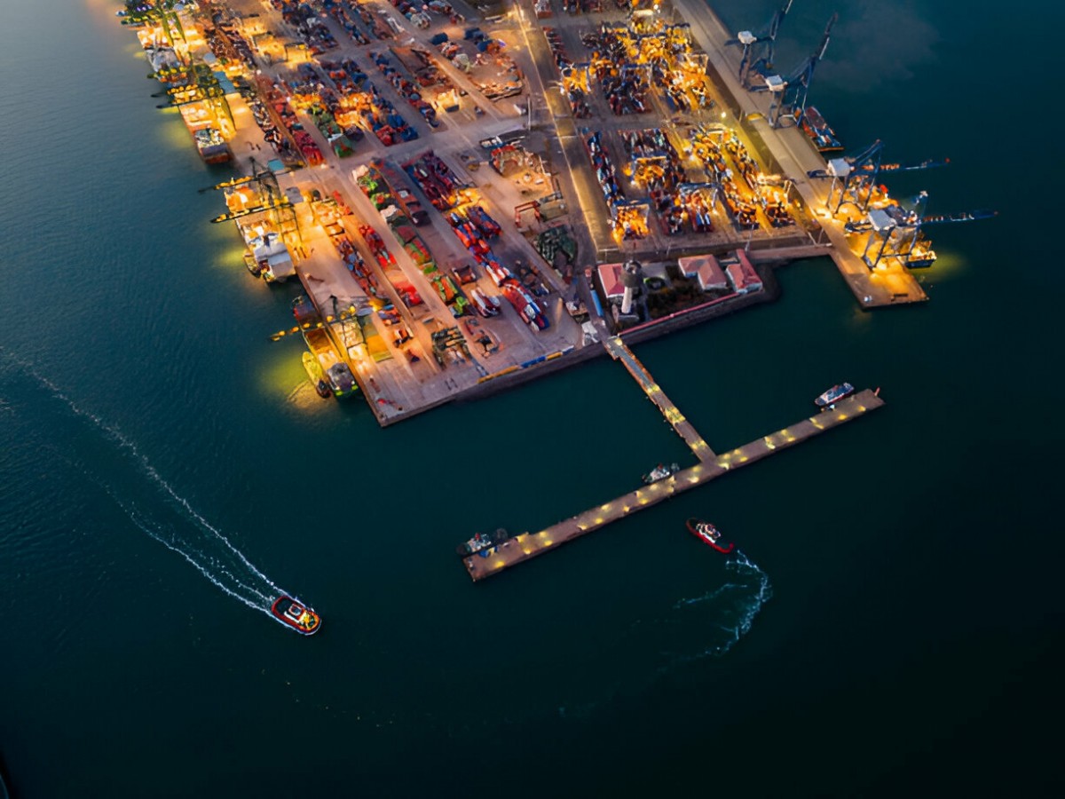 Port of Tianjin (China)