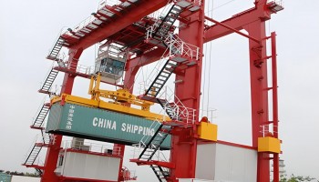 Different Types of Cranes and Their Role in Cargo Handling